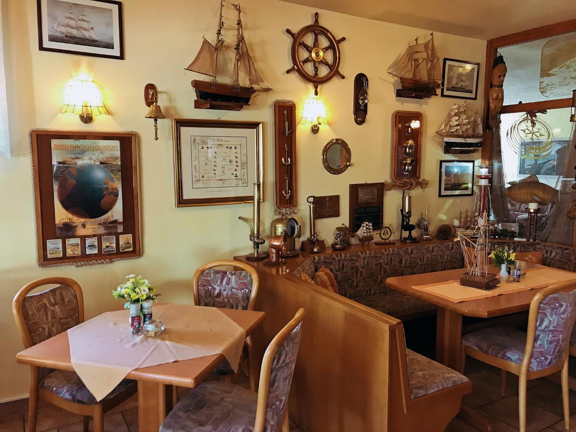 Hotel Nordwind Ломе Экстерьер фото