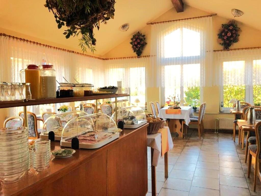 Hotel Nordwind Ломе Экстерьер фото
